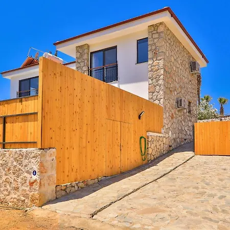 Villa Delfin Green